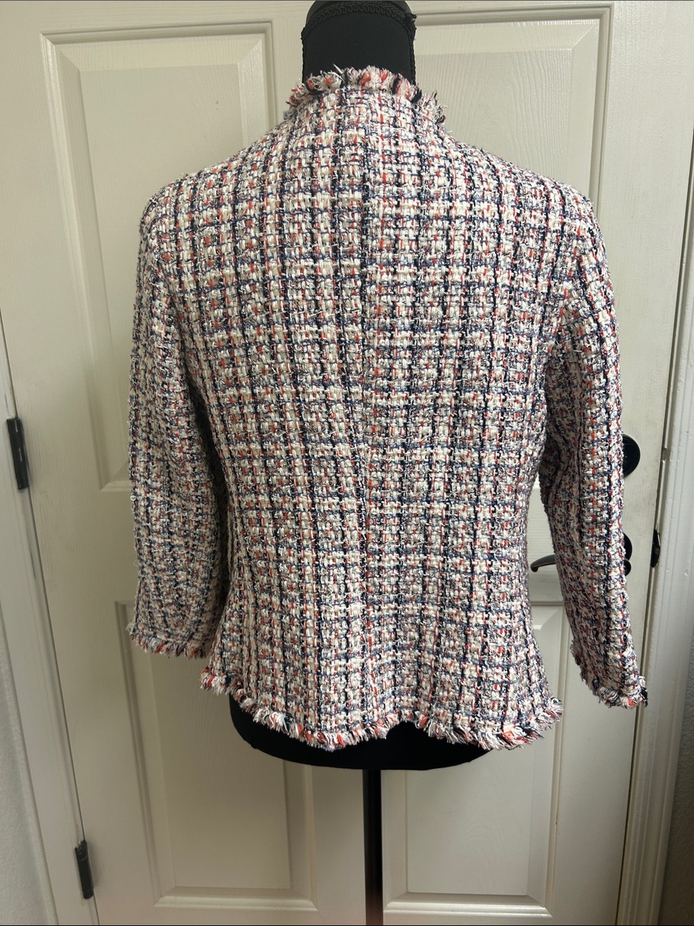 Anne Klein Tweed Frayed-Edge Jacket in Multi-Color, Size 10 - Picture 7 of 10